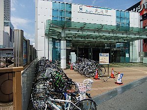 金山東口駐輪場.jpg